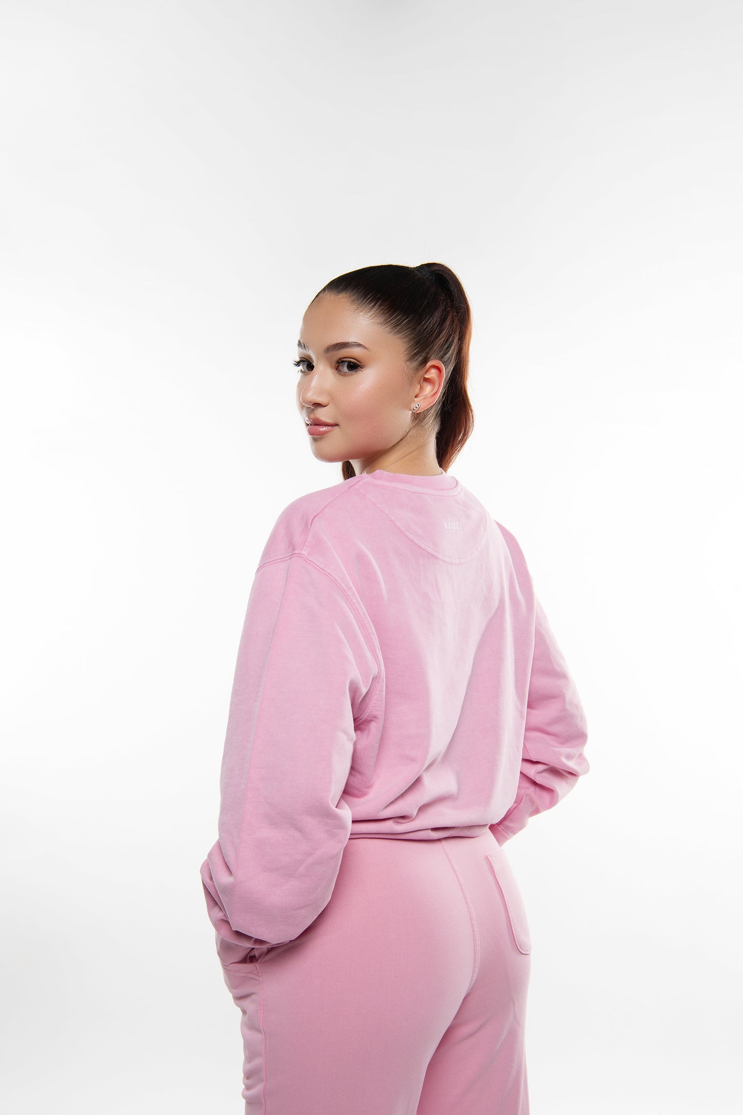 ROSE QUARTZ KEREKNYAKÚ PULÓVER