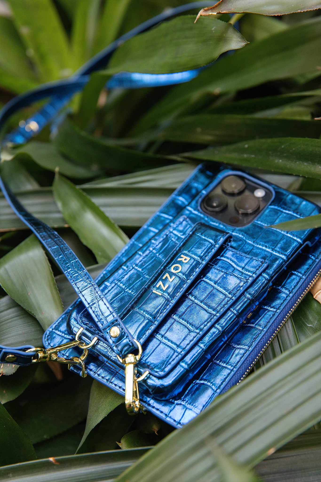 ROYAL BLUE CROCO POUCH SZETT